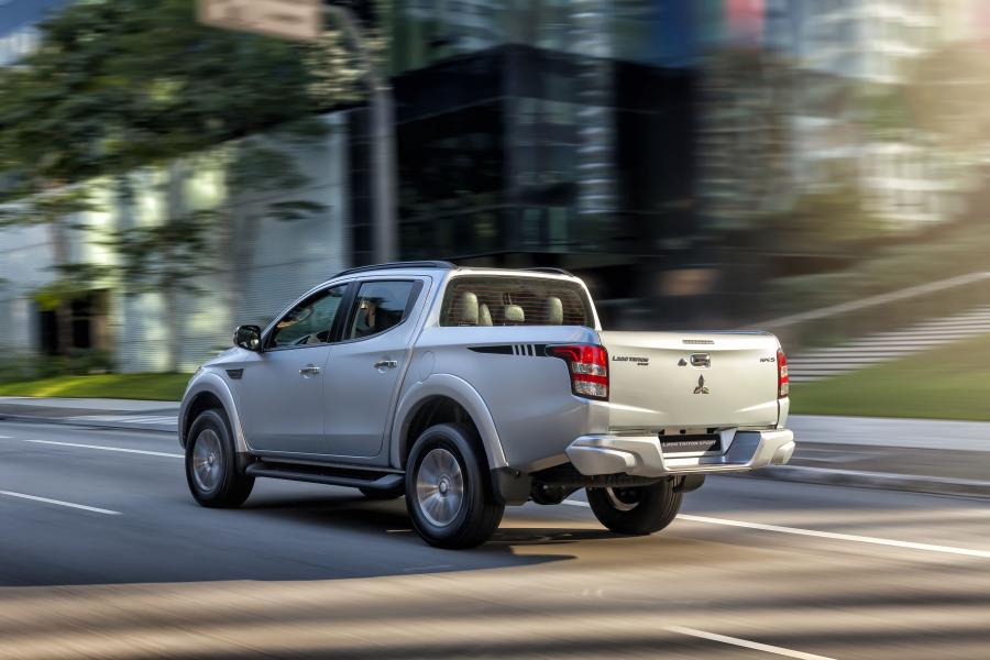  Mitsubishi L200 Triton Sport HPE-S 2019 года  (LA) (фото 7 из 21)